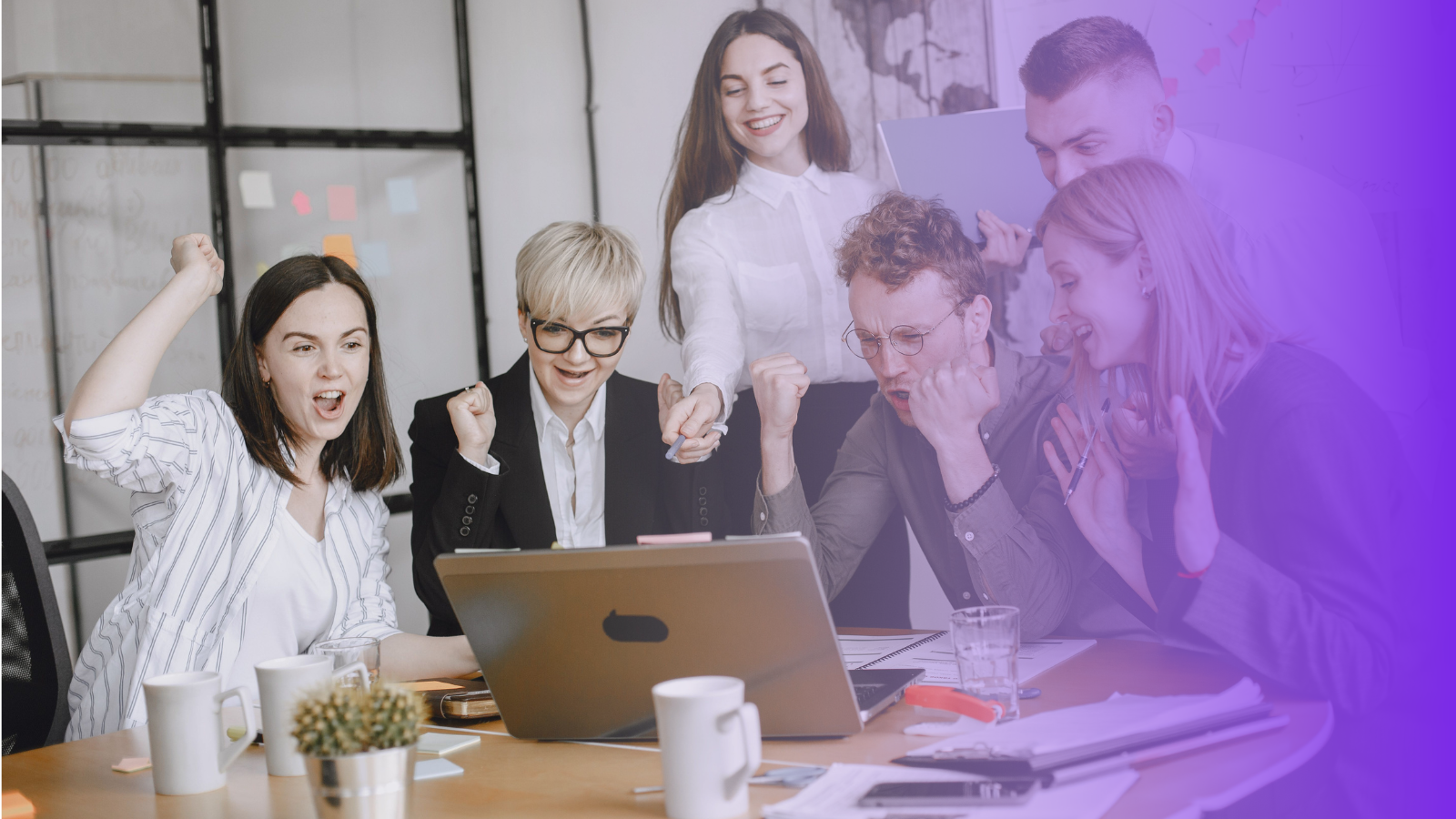 Korporacyjne programy mentoringowe: jak zaprojektować skuteczny mentoring w dużej organizacji?